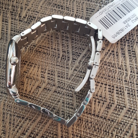 NWT Marc Jacobs Silver Mandy Watch - Picture 6 of 8